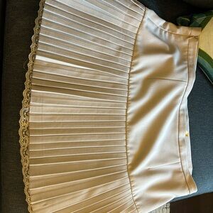 BCBG MaxAzria Cream Pleated Lace Mini Skirt